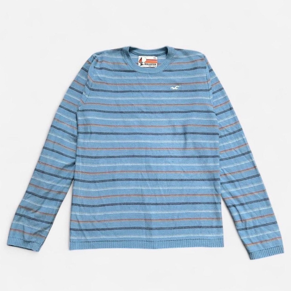 Vintage Hollister Men's Sky Blue Striped Crewneck Sweater